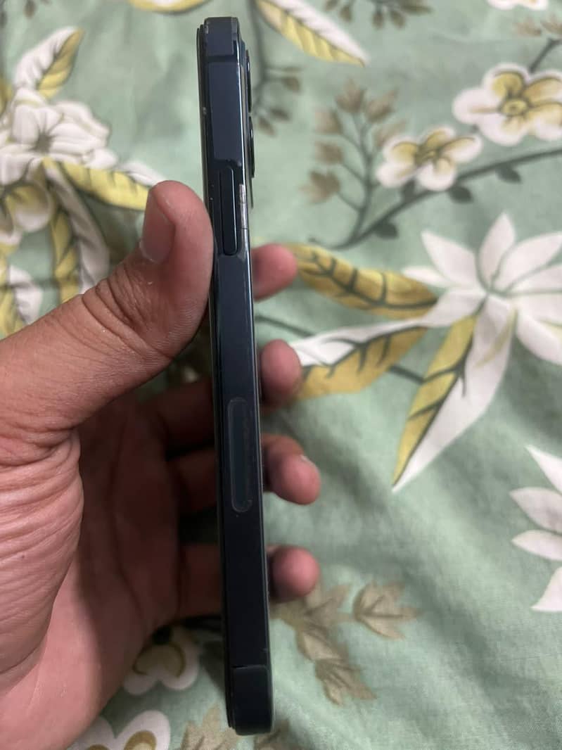 Apple iPhone 12 Pro jv 7