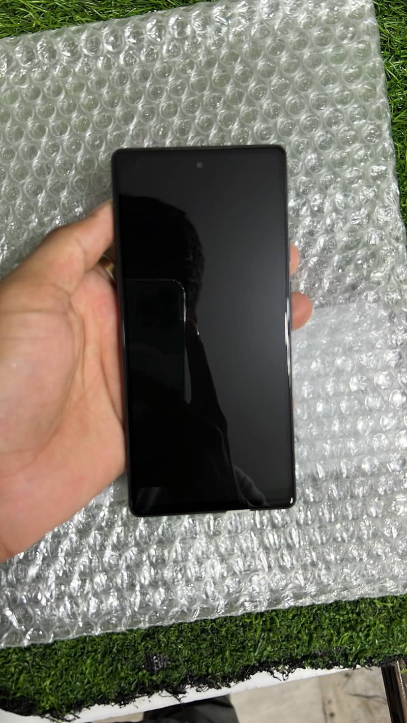 Google Pixel 6a 1