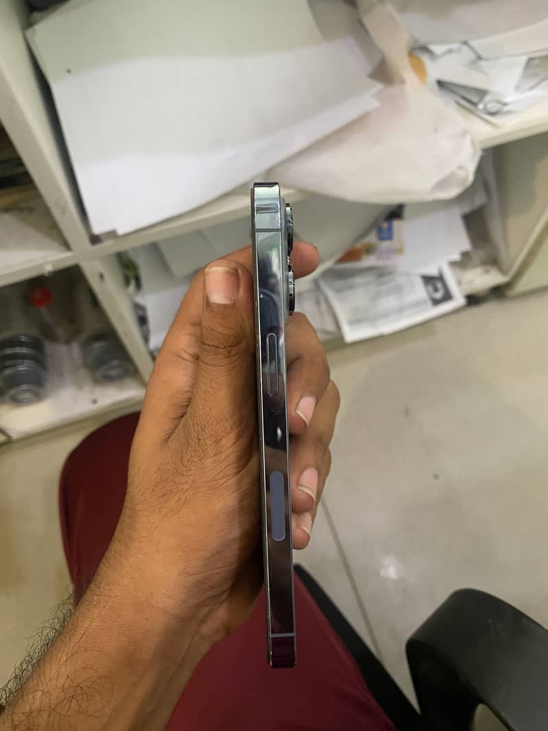 Apple iPhone 13 Pro 4