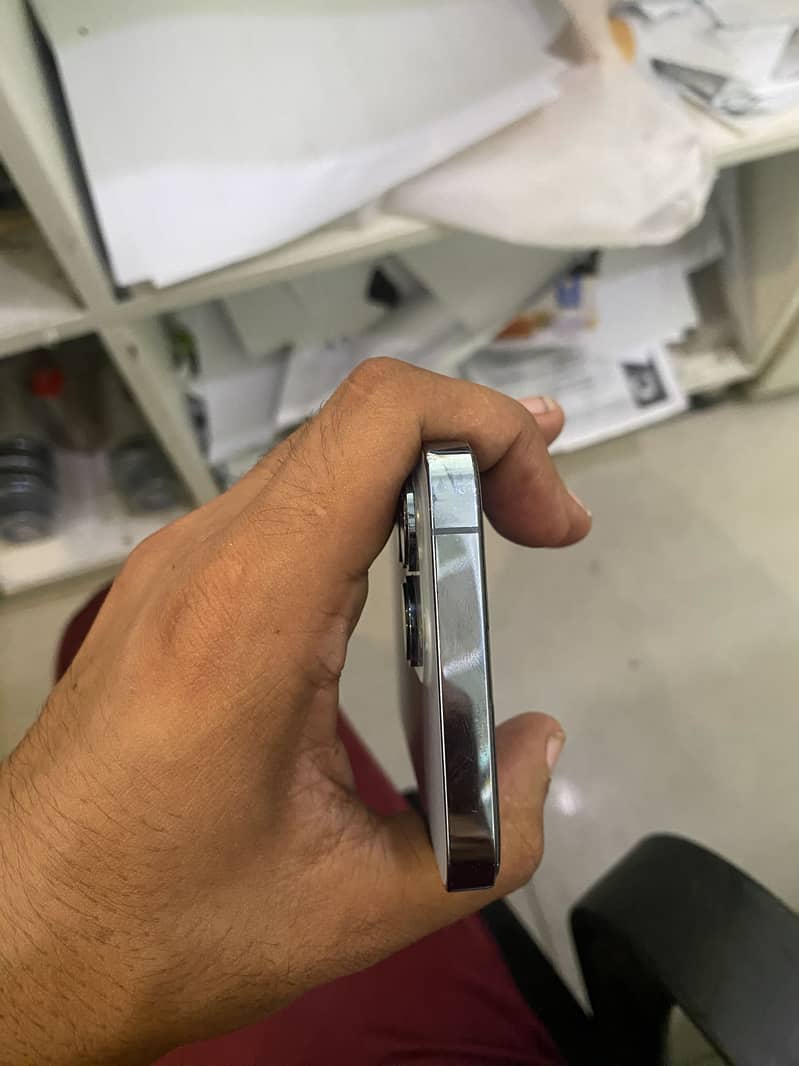 Apple iPhone 13 Pro 6