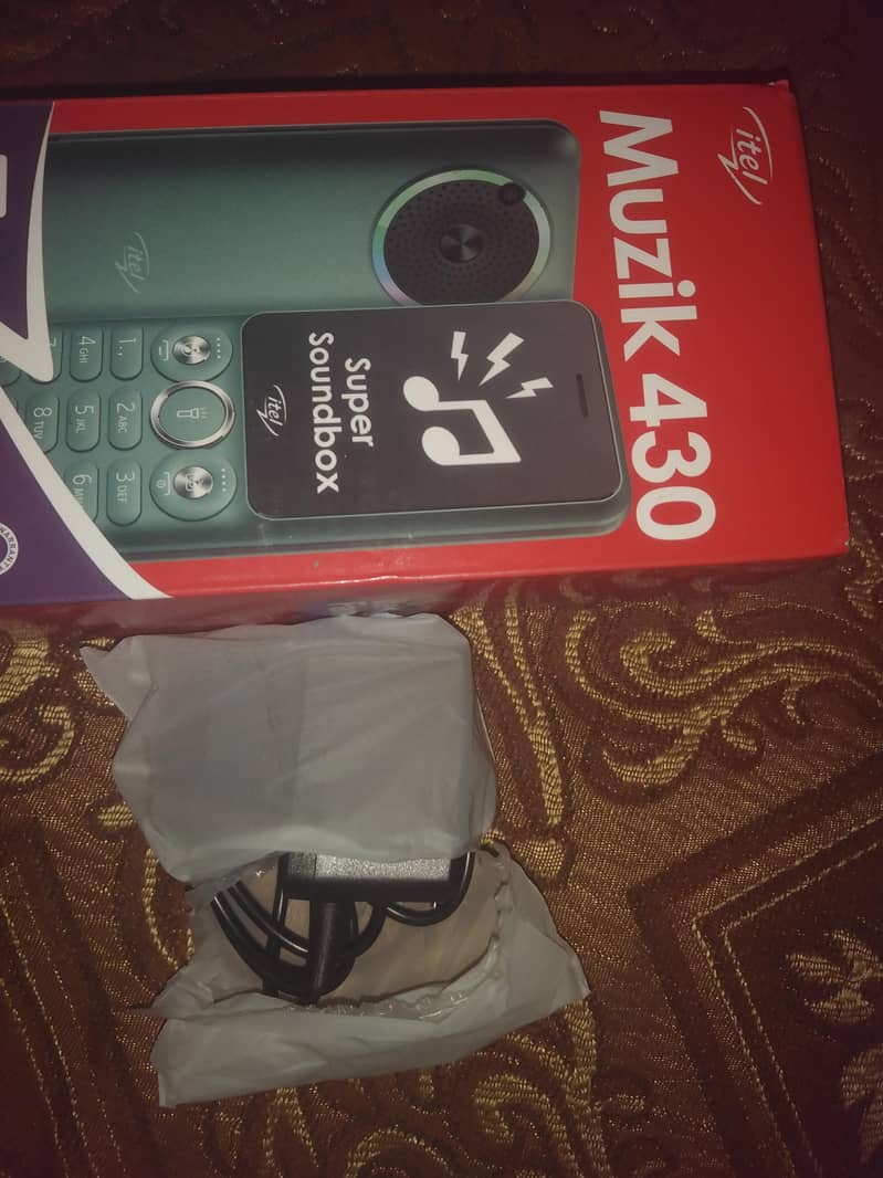 Itel Muzik 430 1