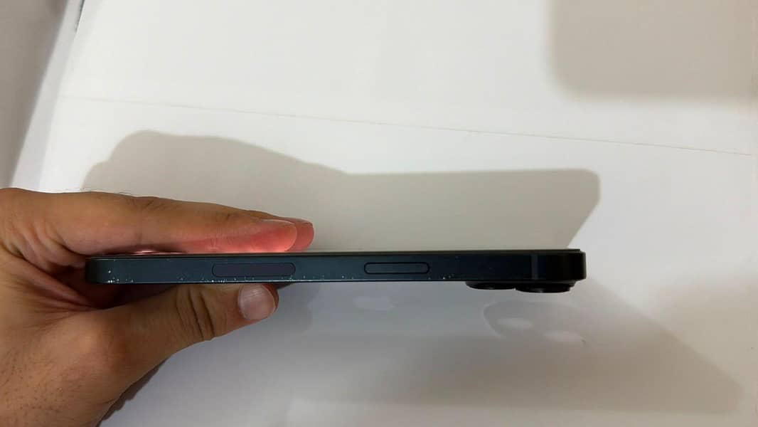 Apple iPhone 14 2