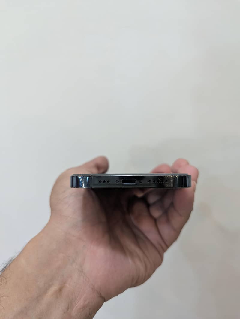 Apple iPhone 12 Pro 2