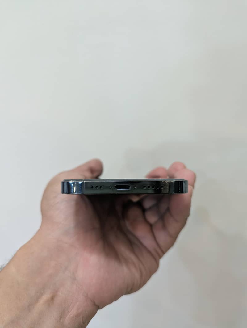 Apple iPhone 12 Pro 3