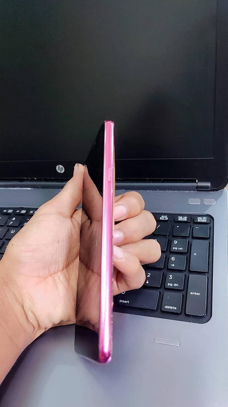 LG G7 Thin 3