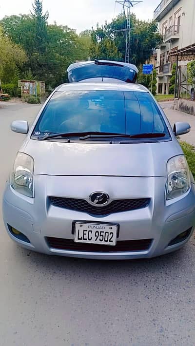 Toyota Vitz 2010