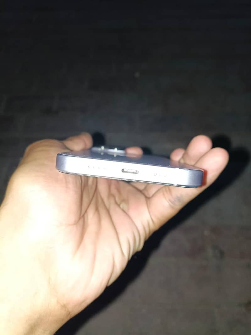 Apple iPhone 14 1