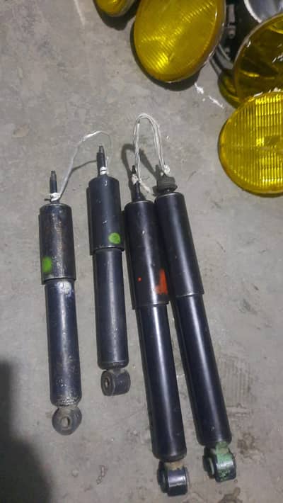 Mitsubishi pajero gen 2 shock absorber