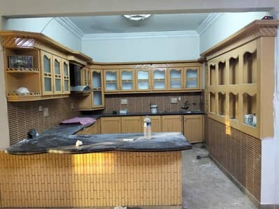 Gulshan e Iqbal block 4.3 bed dd 250 sq yard Second floor 24/7 electricity Sweet water Rent demand 1.15000 *Code(16714)*