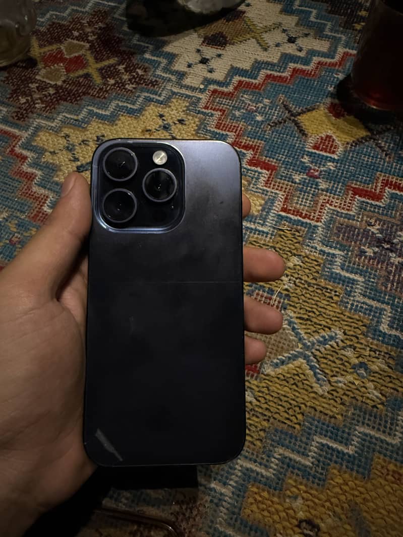 Apple iPhone 15 Pro 1