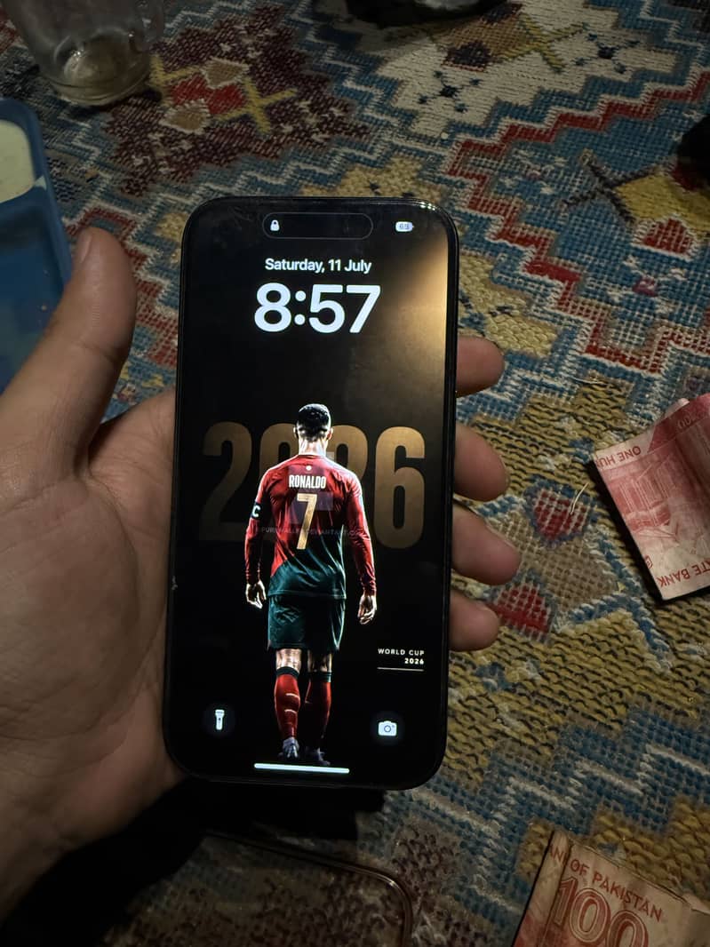 Apple iPhone 15 Pro 4