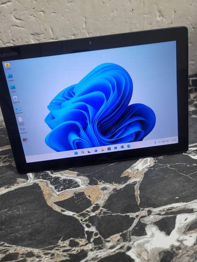 Lenovo i5 8th gen 8/256