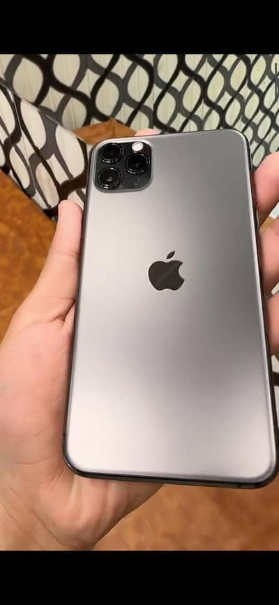 Apple iPhone 11 Pro x for sale contact me WhatsApp number 0326-5946493