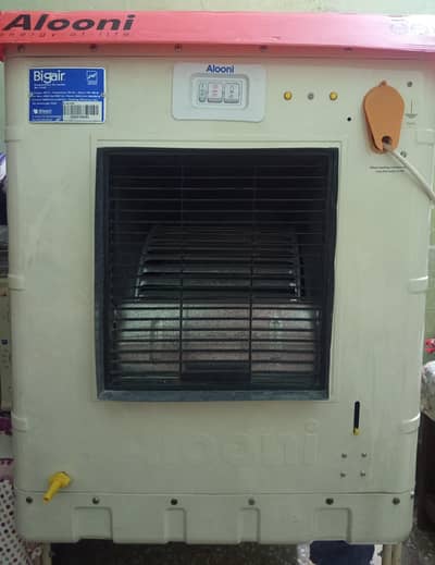 brand new only 2 months used in very good condition
