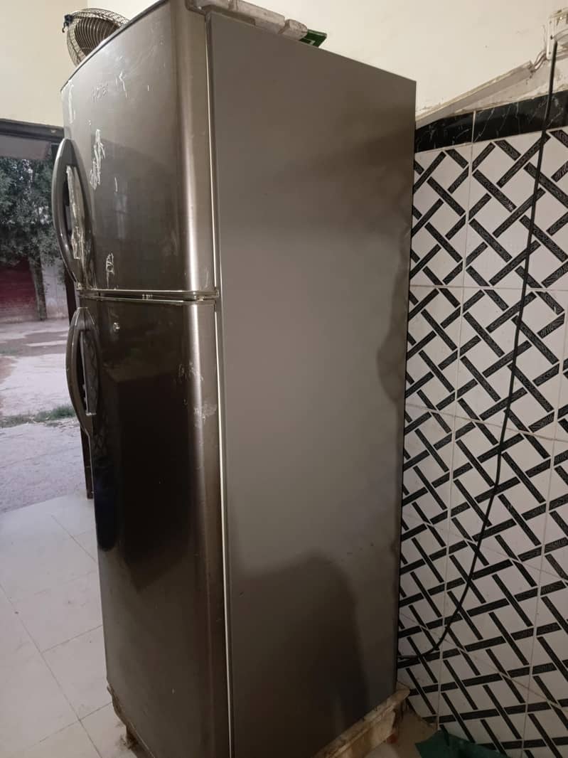 haire fridge 1