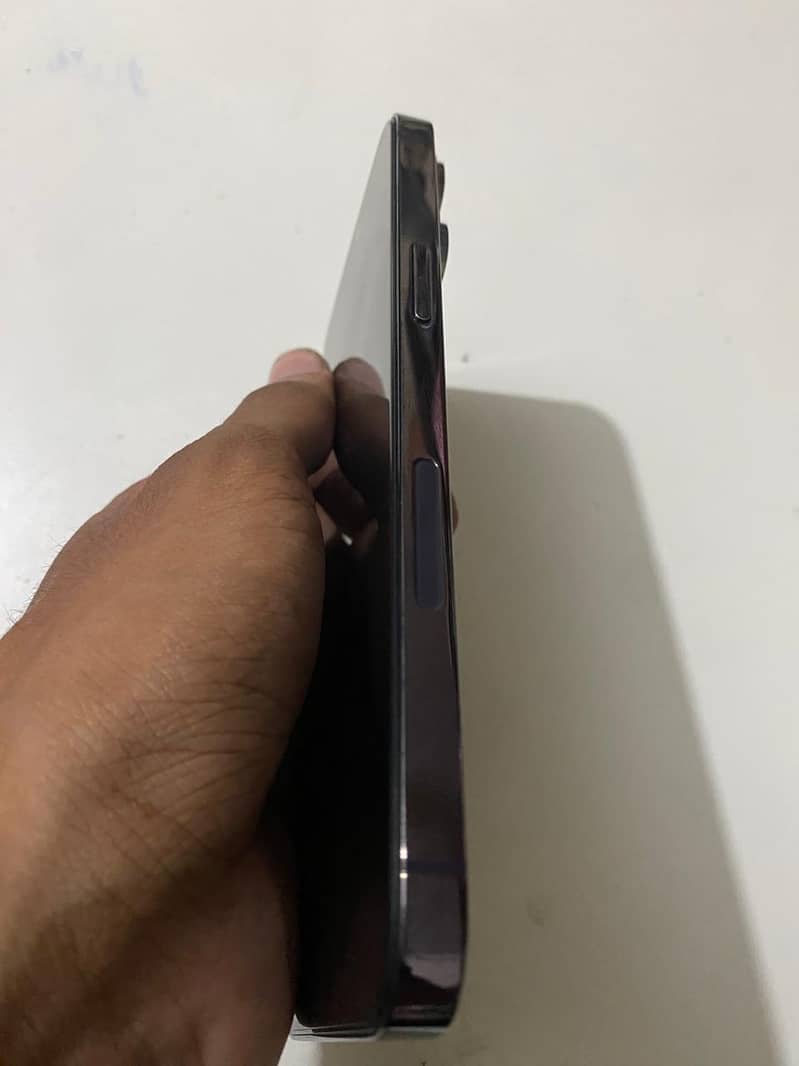 Apple iPhone 14 Pro Max 2
