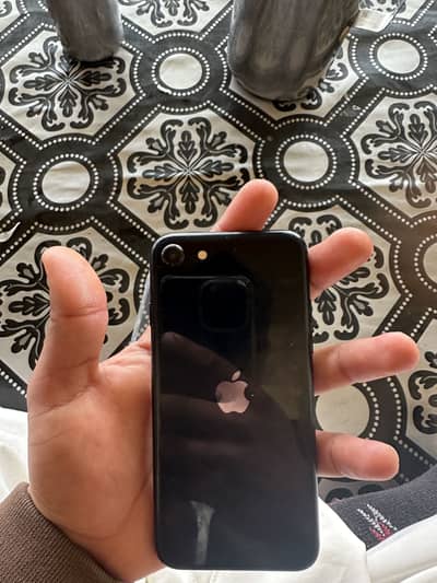 Apple iPhone SE 2022