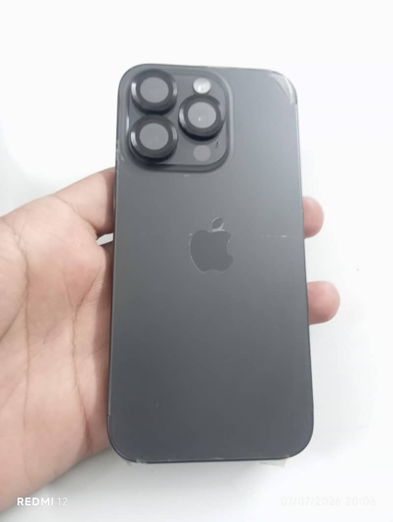 Apple iPhone 15 Pro 2