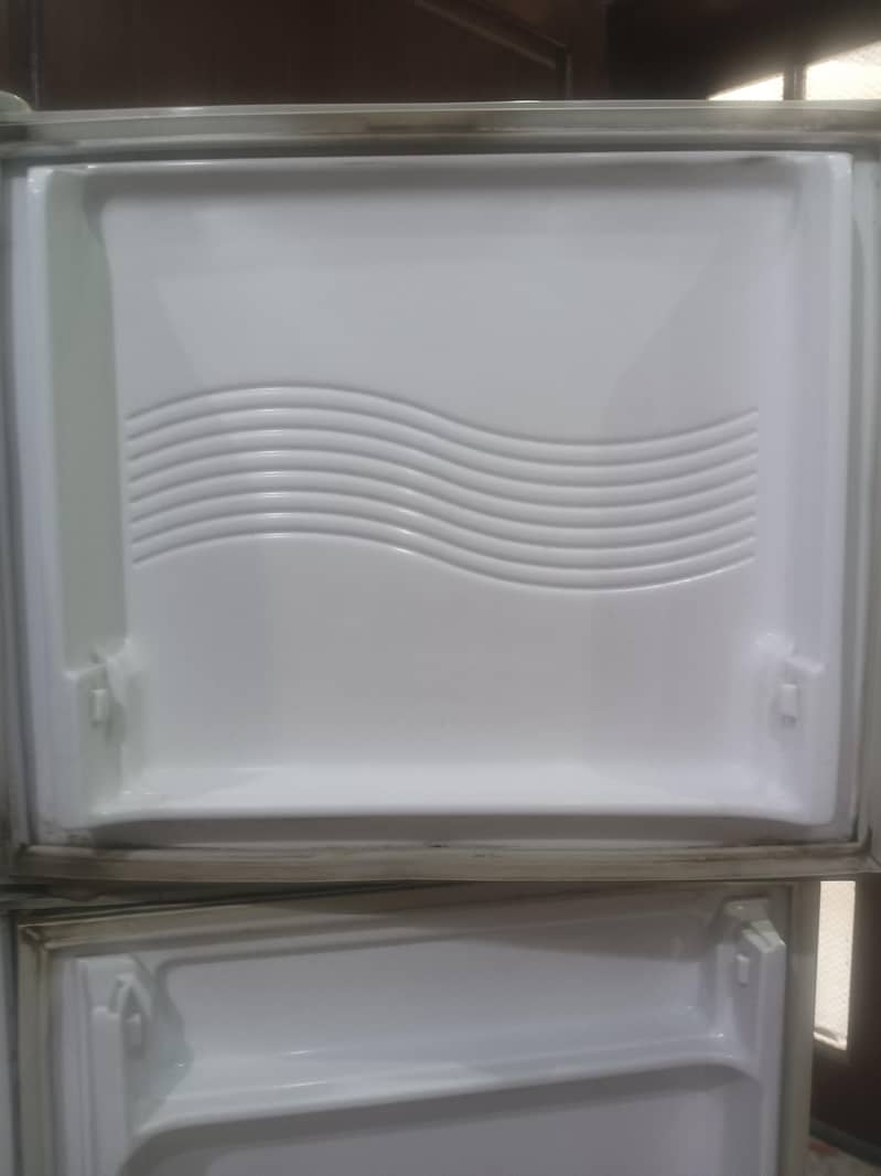 Waves Refrigerator for sale 3