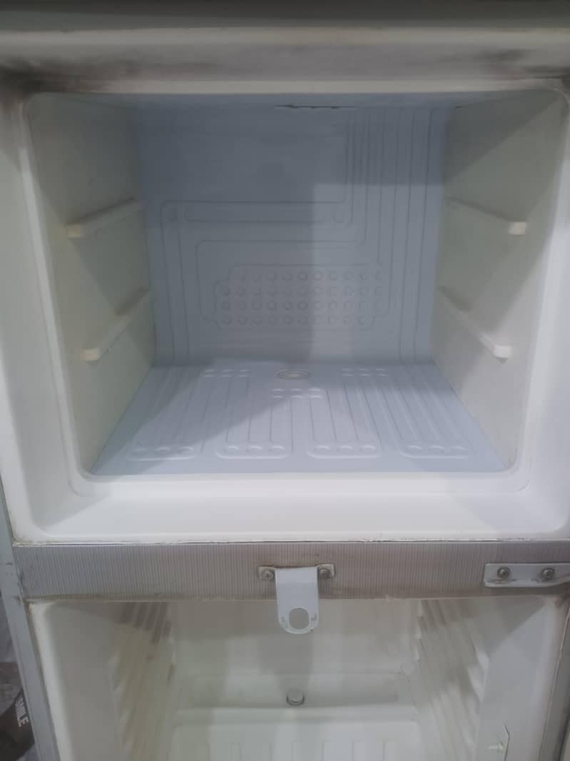 Waves Refrigerator for sale 6