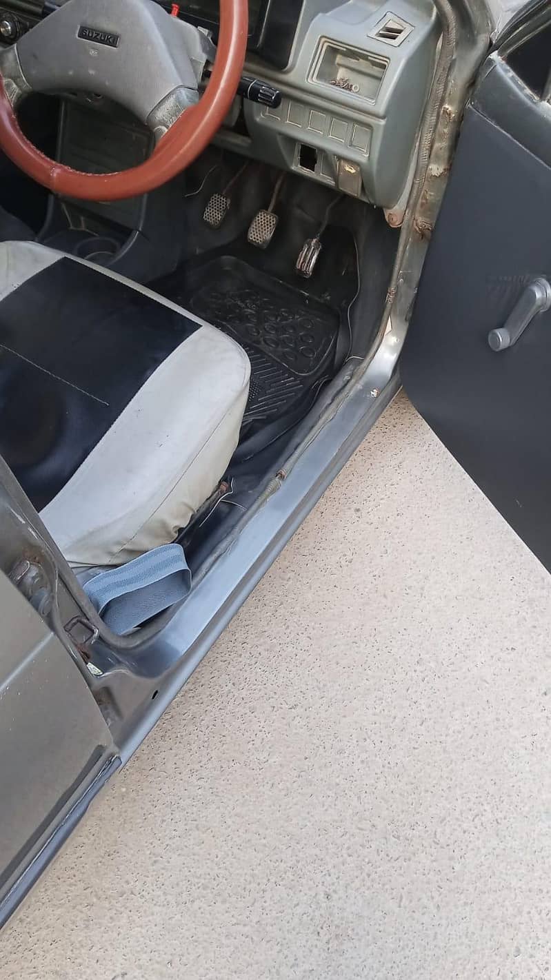 Suzuki Mehran VXR 2011 9