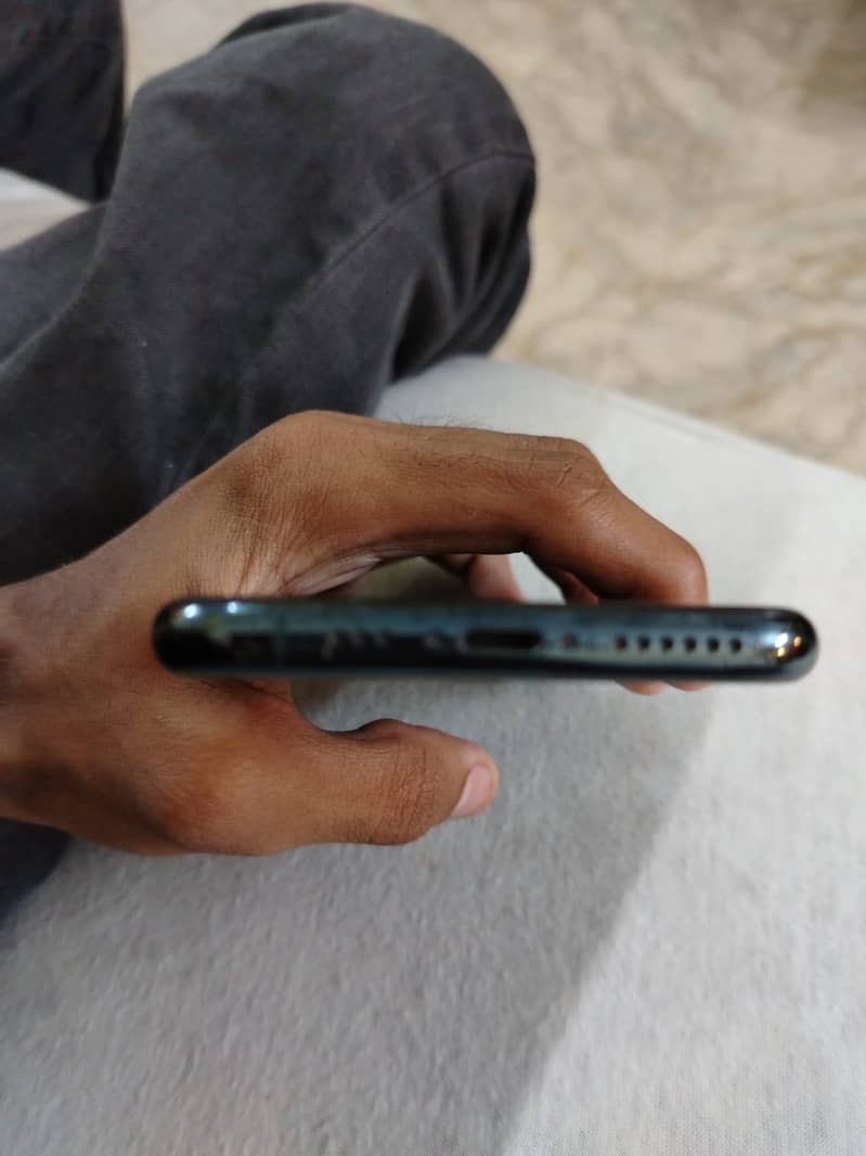 Apple iPhone 11 Pro 5