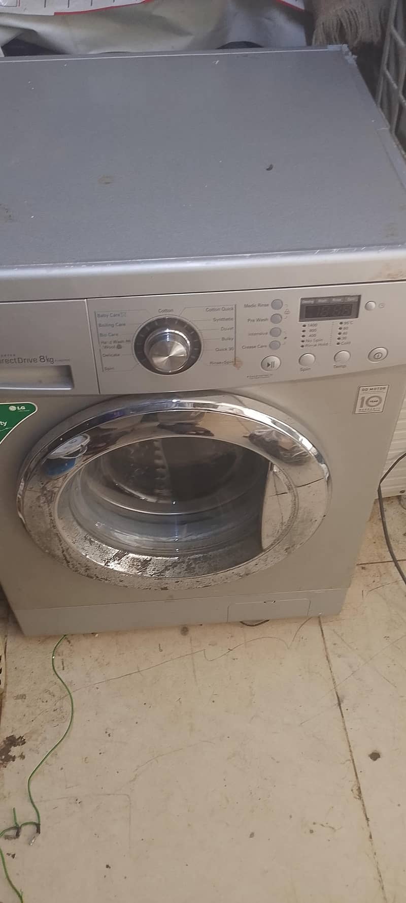 LG front load 8 kg automatic washing machine. 1