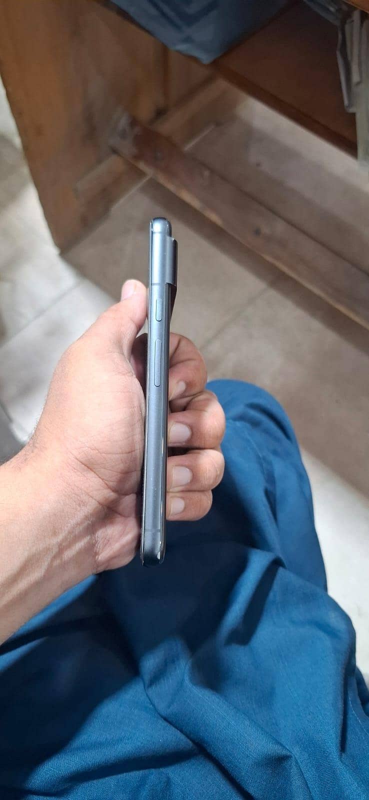 Google Pixel 8 4