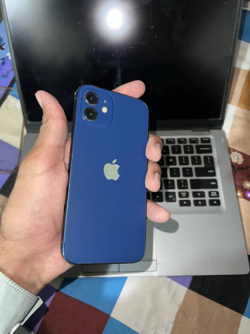 Apple iPhone 12 2