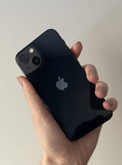 Apple iPhone 13