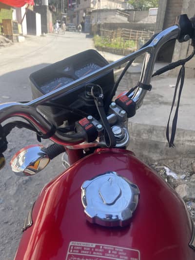 CG 125