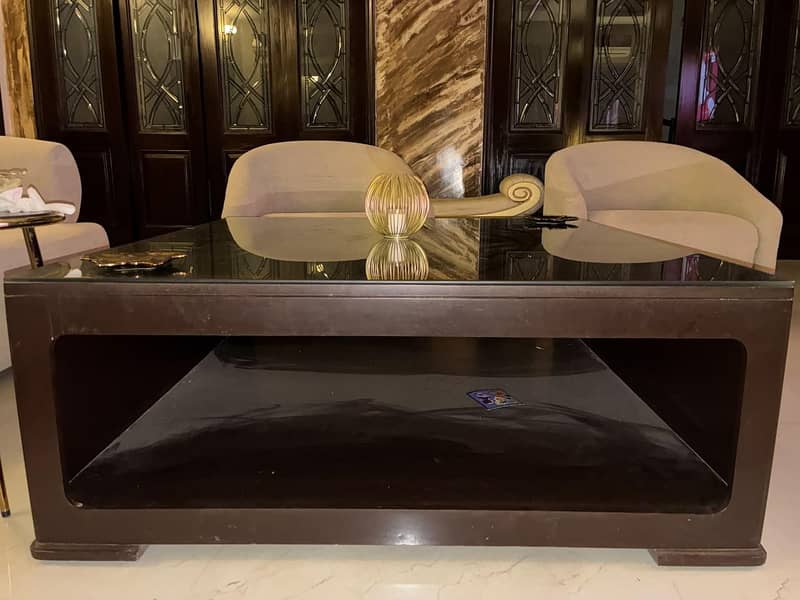 Lounge Center table 4