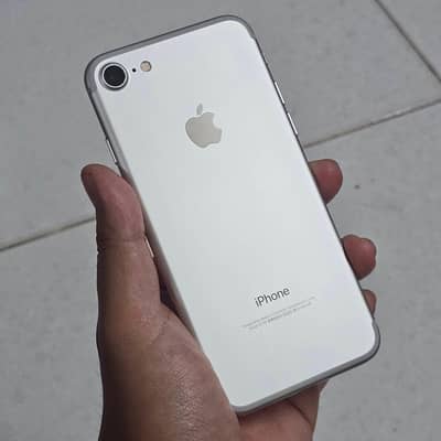 iPhone 7 PTA Approved 128gb