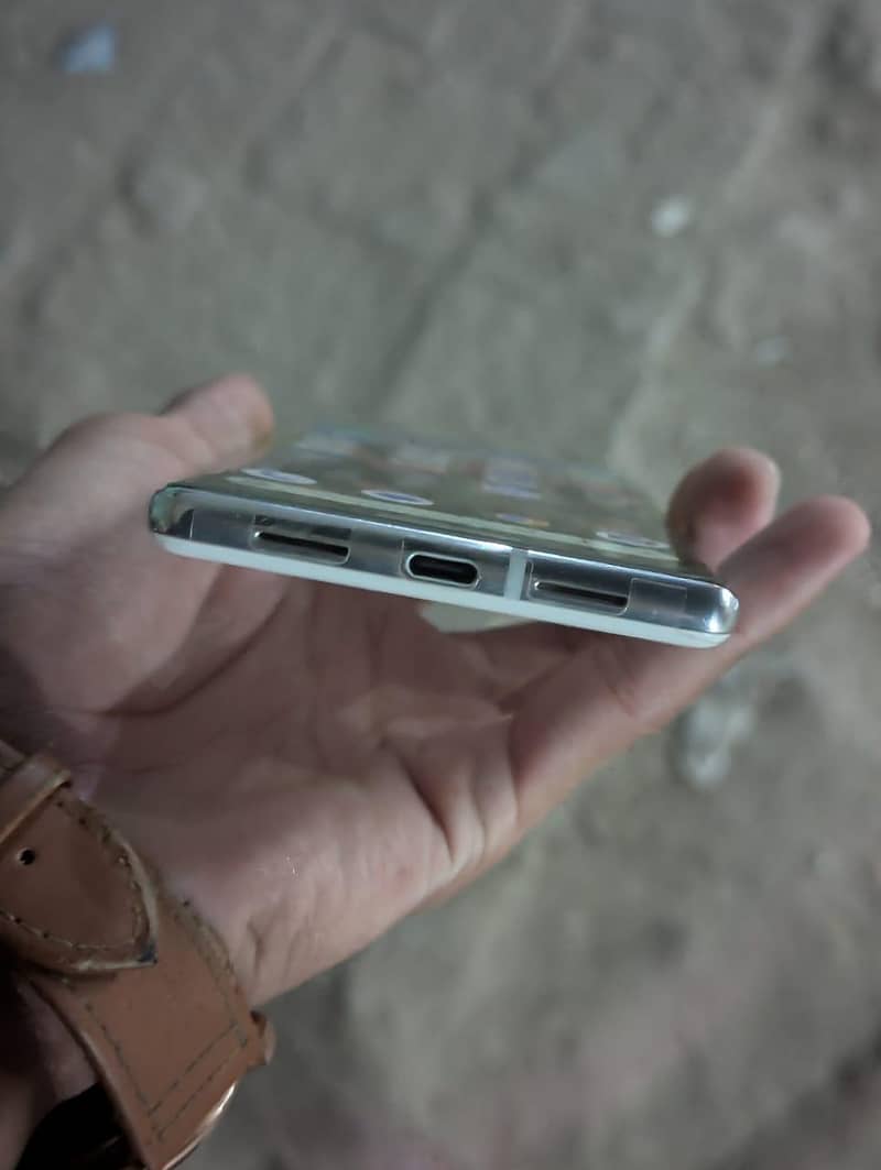 Google Pixel 6 Pro 4