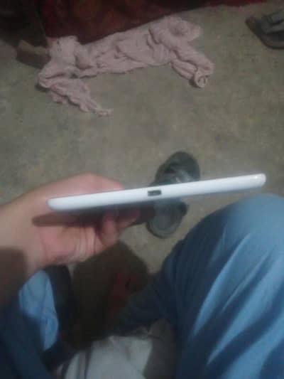 white couler