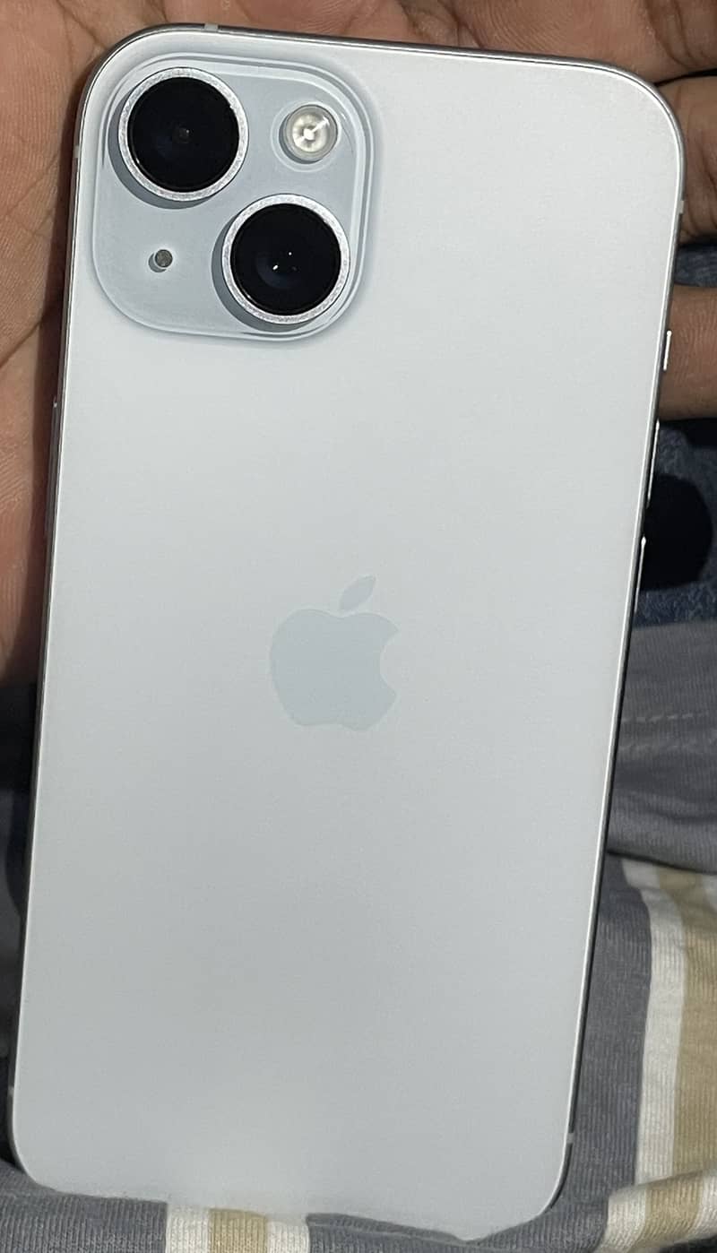 Apple iPhone 15 2
