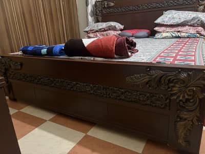 Bed for sale king size