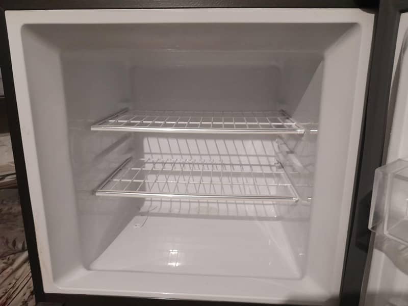haier fridge condition 10/9 1