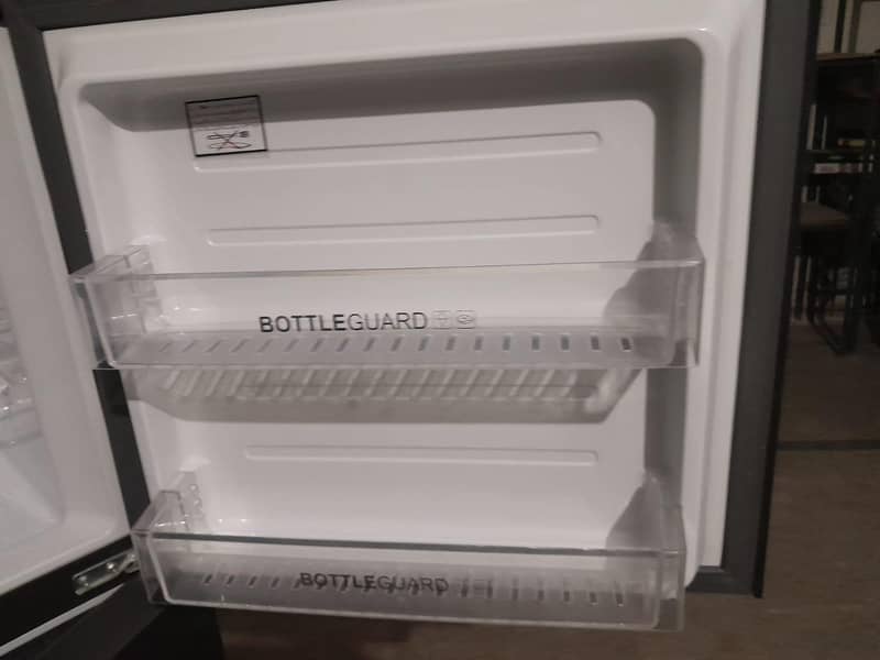 haier fridge condition 10/9 4