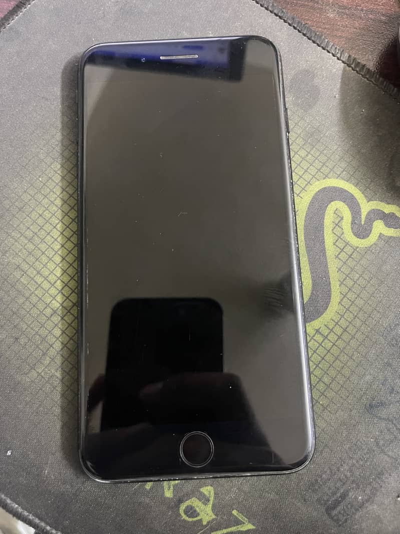 Apple iPhone 7 Plus 1