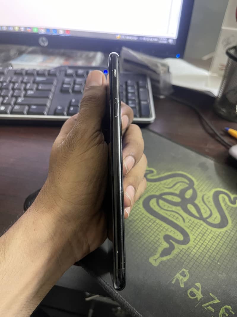 Apple iPhone 7 Plus 4