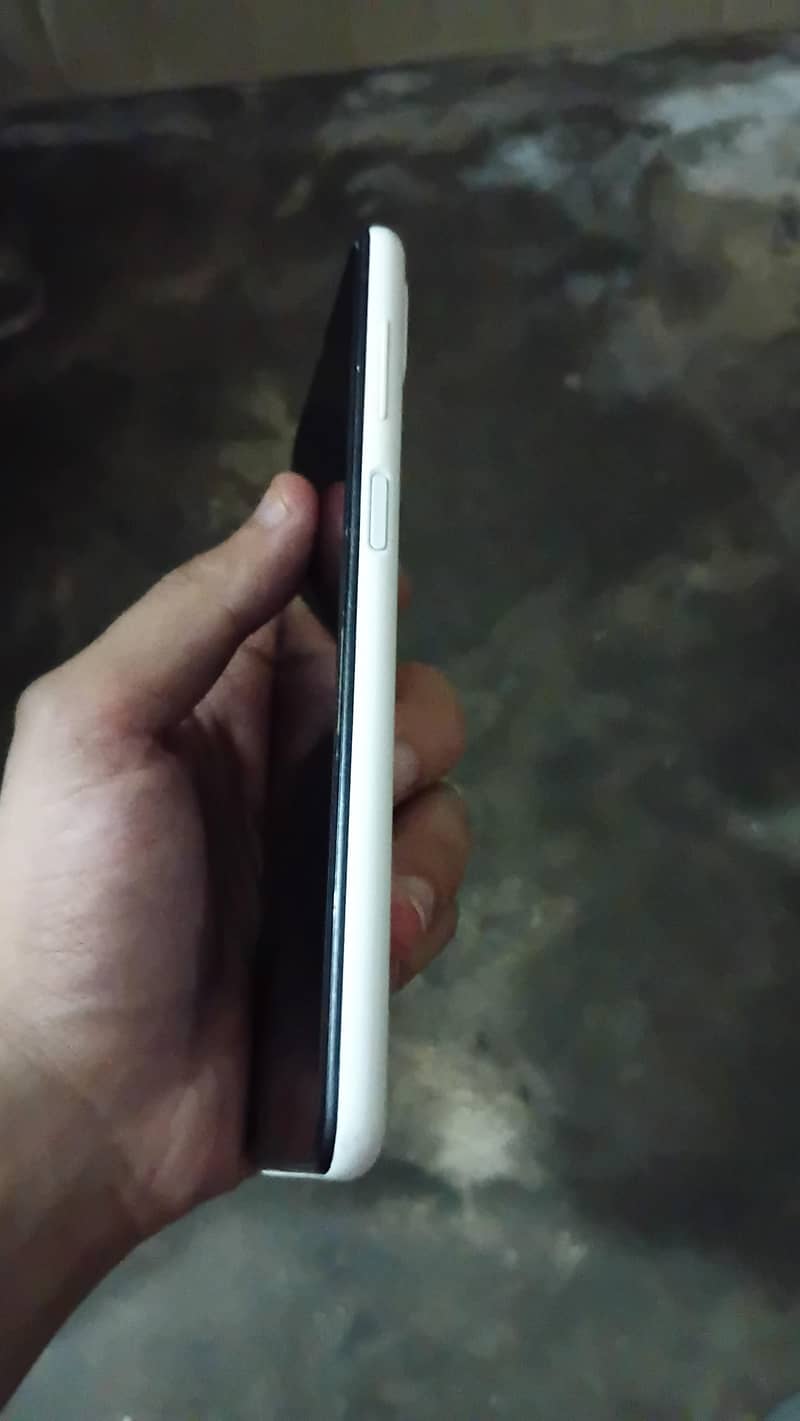 Samsung Mobile A12 1