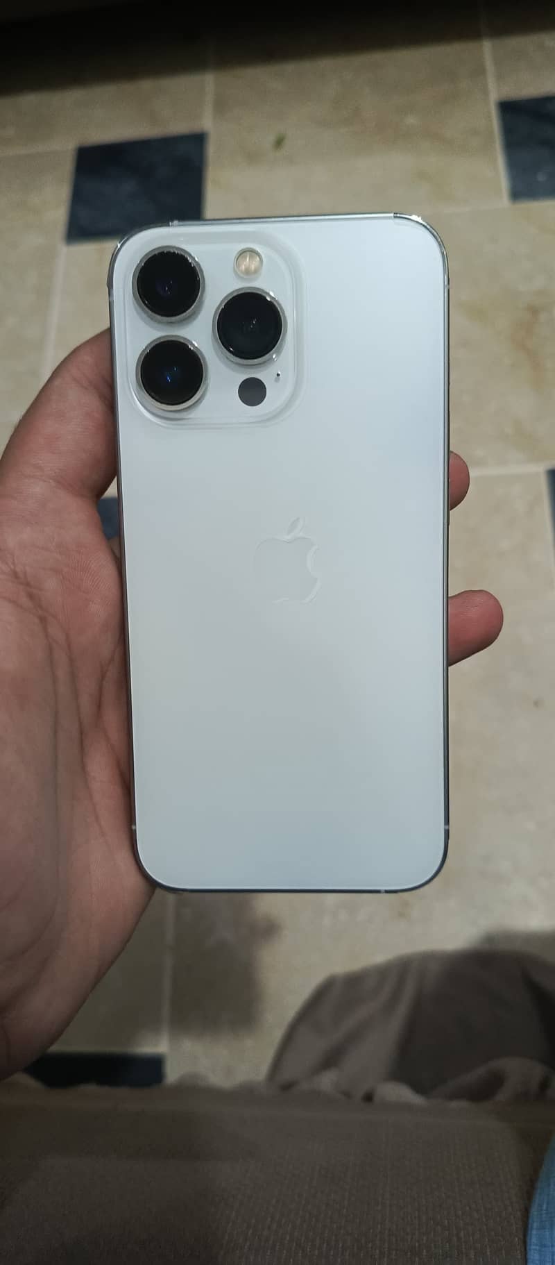 Apple iPhone 13 Pro 4