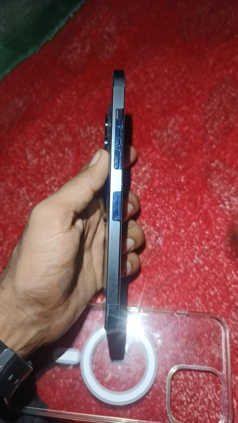 Apple iPhone 12 Pro Max 2