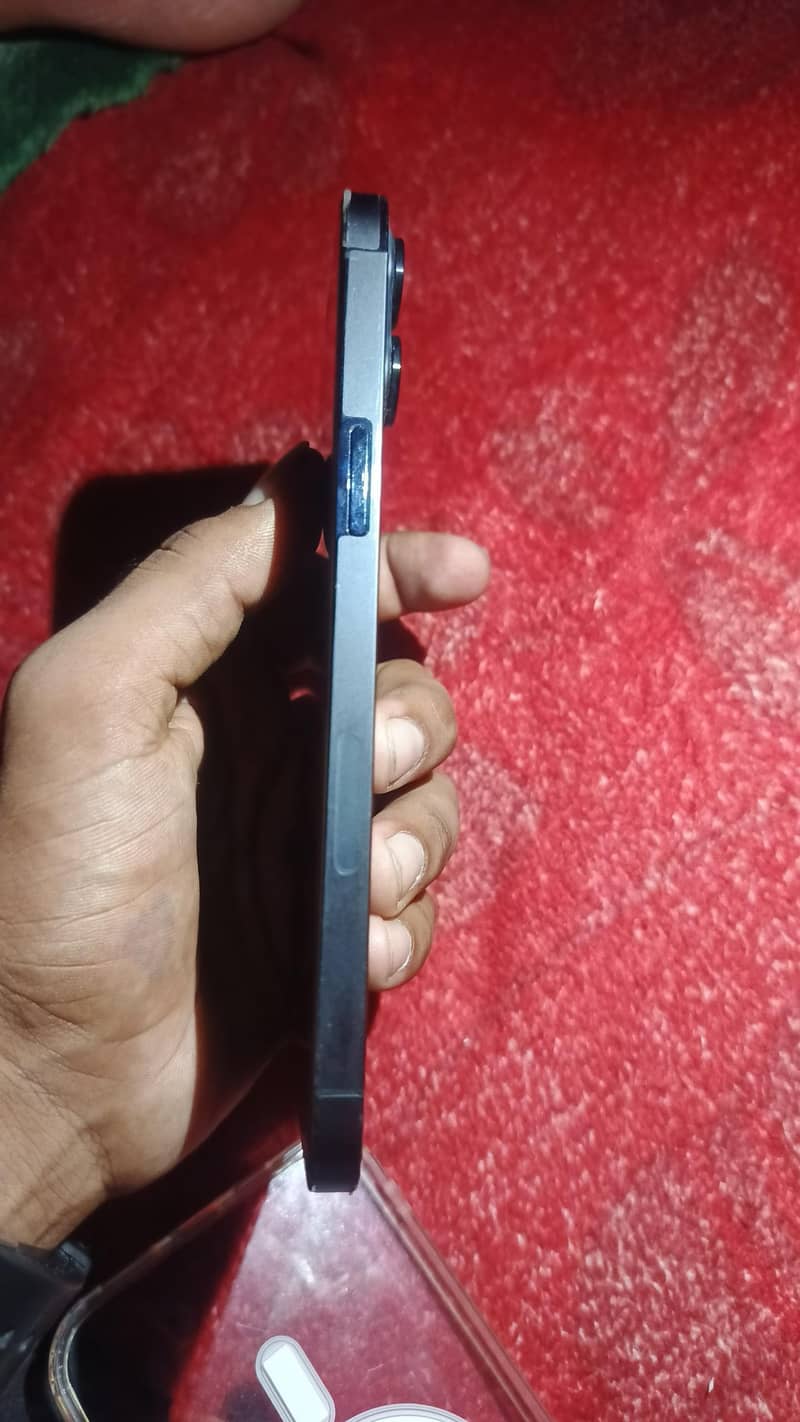 Apple iPhone 12 Pro Max 4