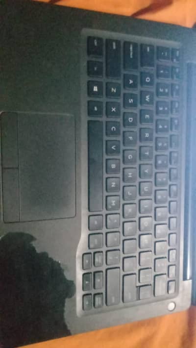 Dell Latitude 7400