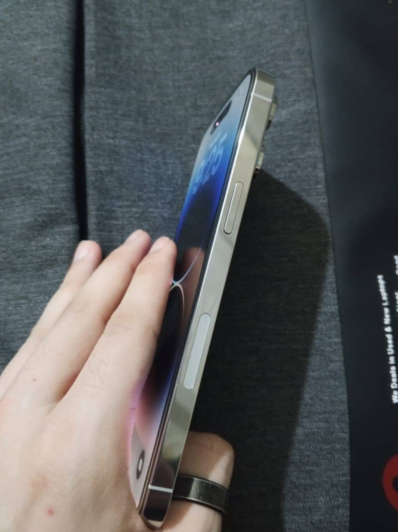 Apple iPhone 14 Pro Max 4