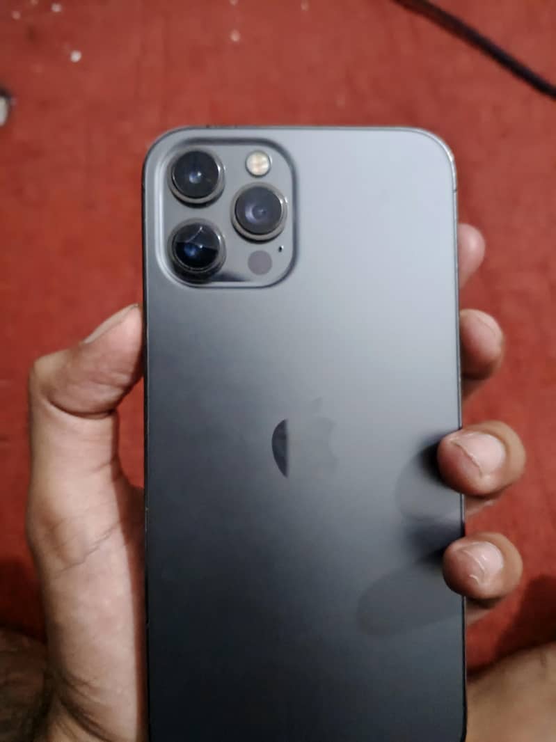 iphone 12 pro max 1