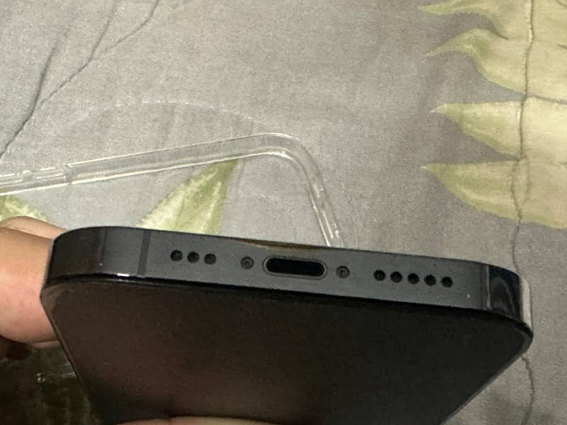 Apple iPhone 14 Pro 3