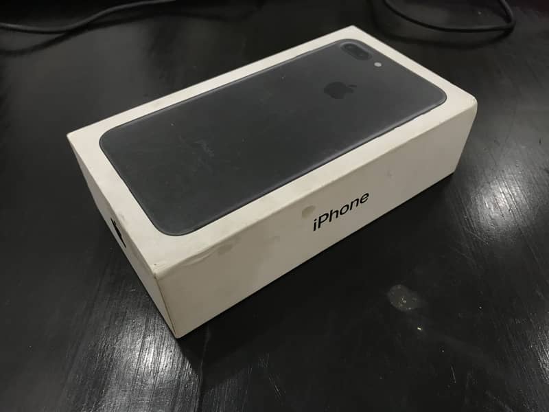 Apple iPhone 7 Plus 0